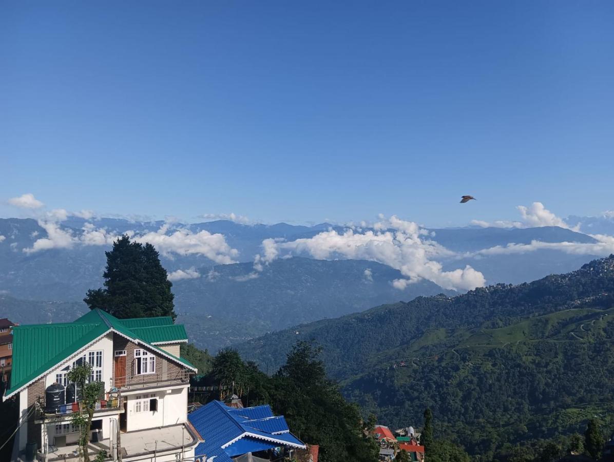 Dew Drops Guest House Darjeeling  Buitenkant foto