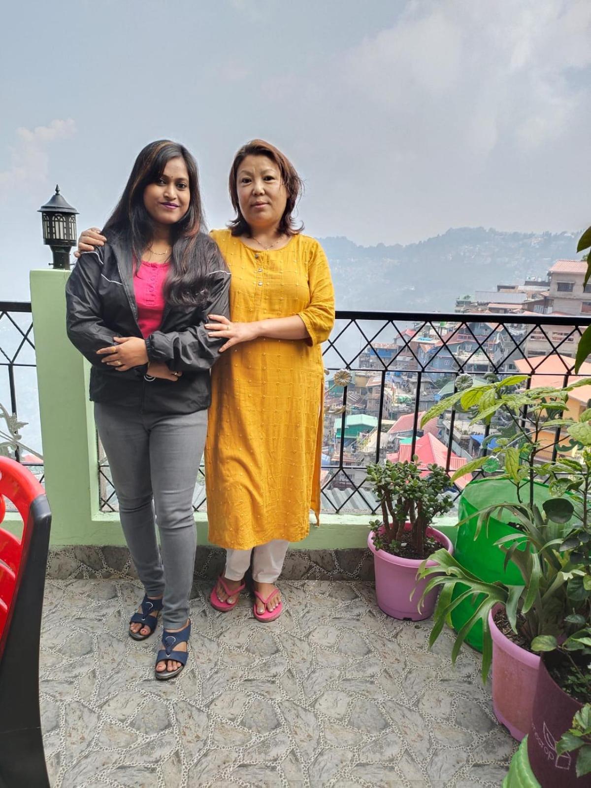 Dew Drops Guest House Darjeeling  Buitenkant foto