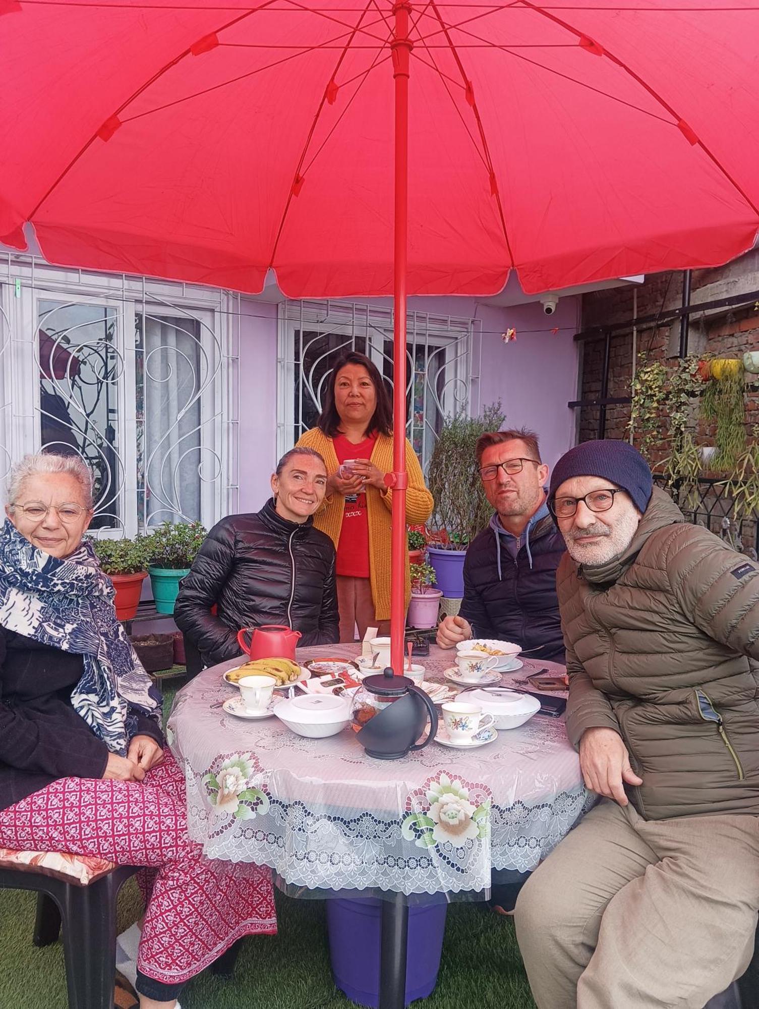 Dew Drops Guest House Darjeeling  Buitenkant foto