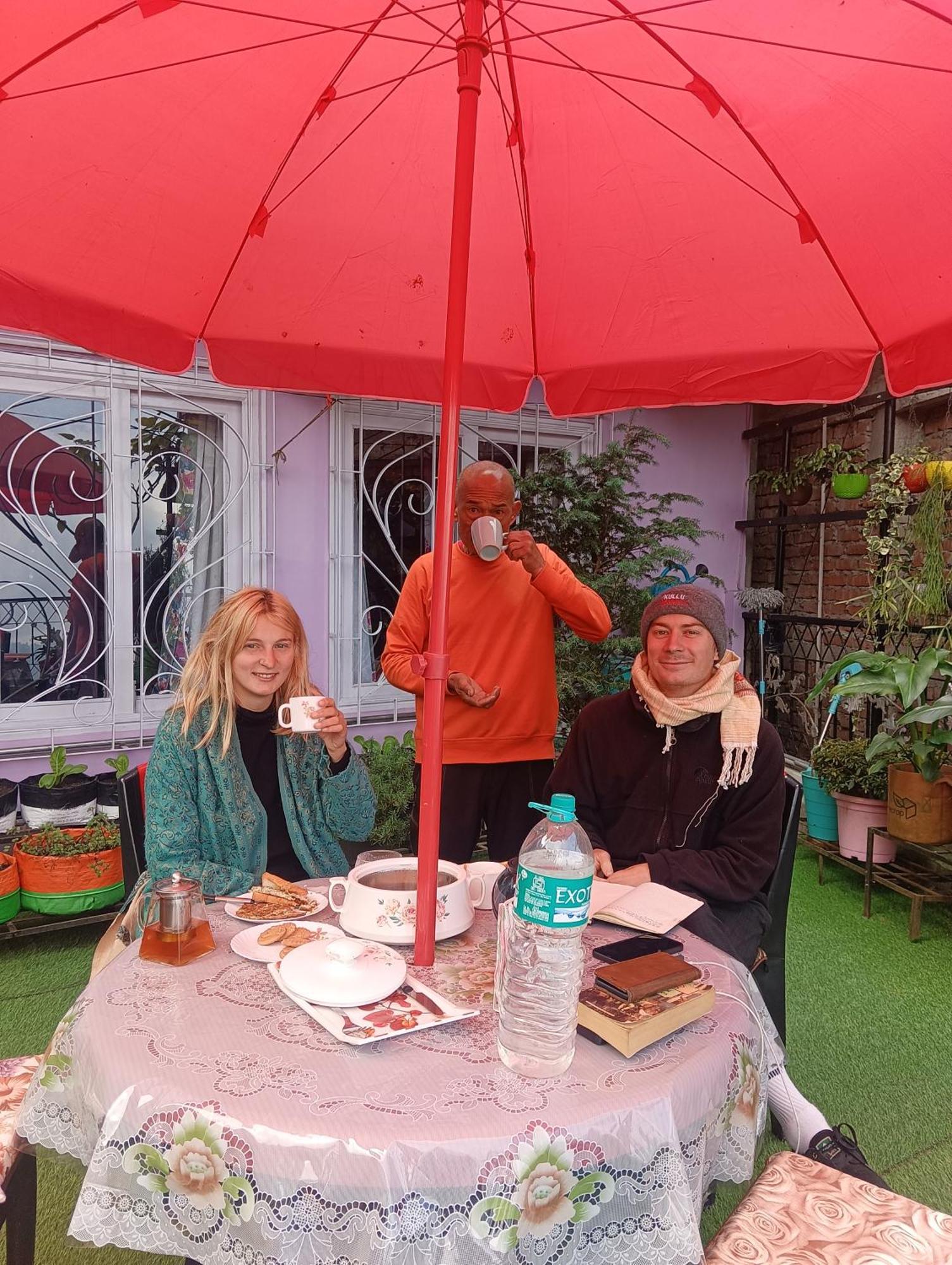 Dew Drops Guest House Darjeeling  Buitenkant foto