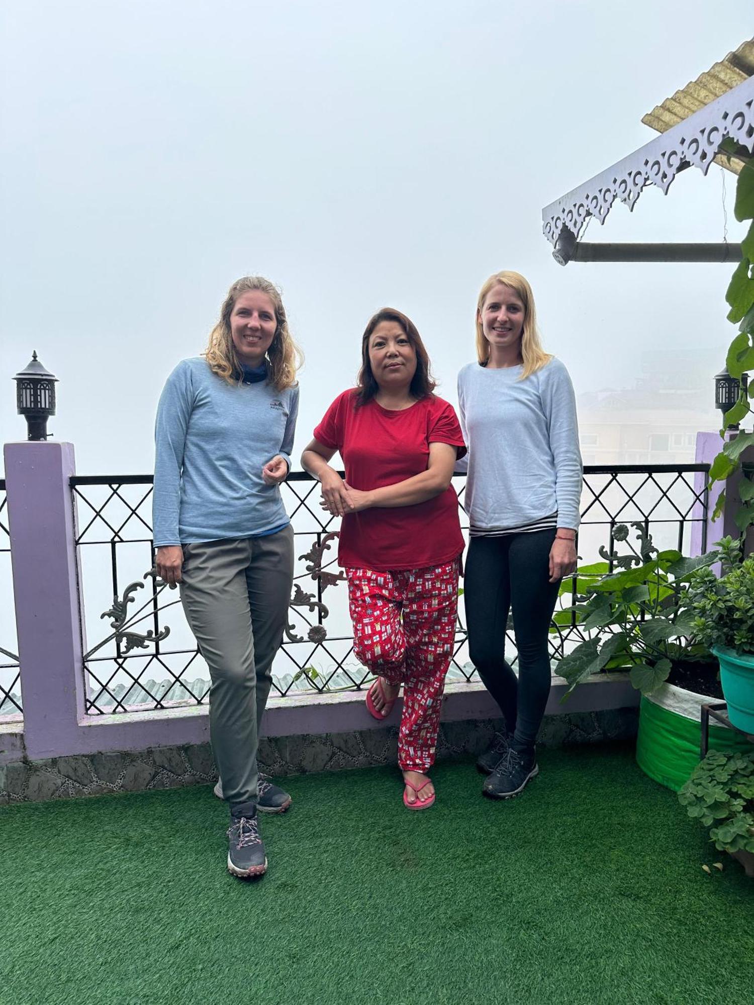 Dew Drops Guest House Darjeeling  Buitenkant foto